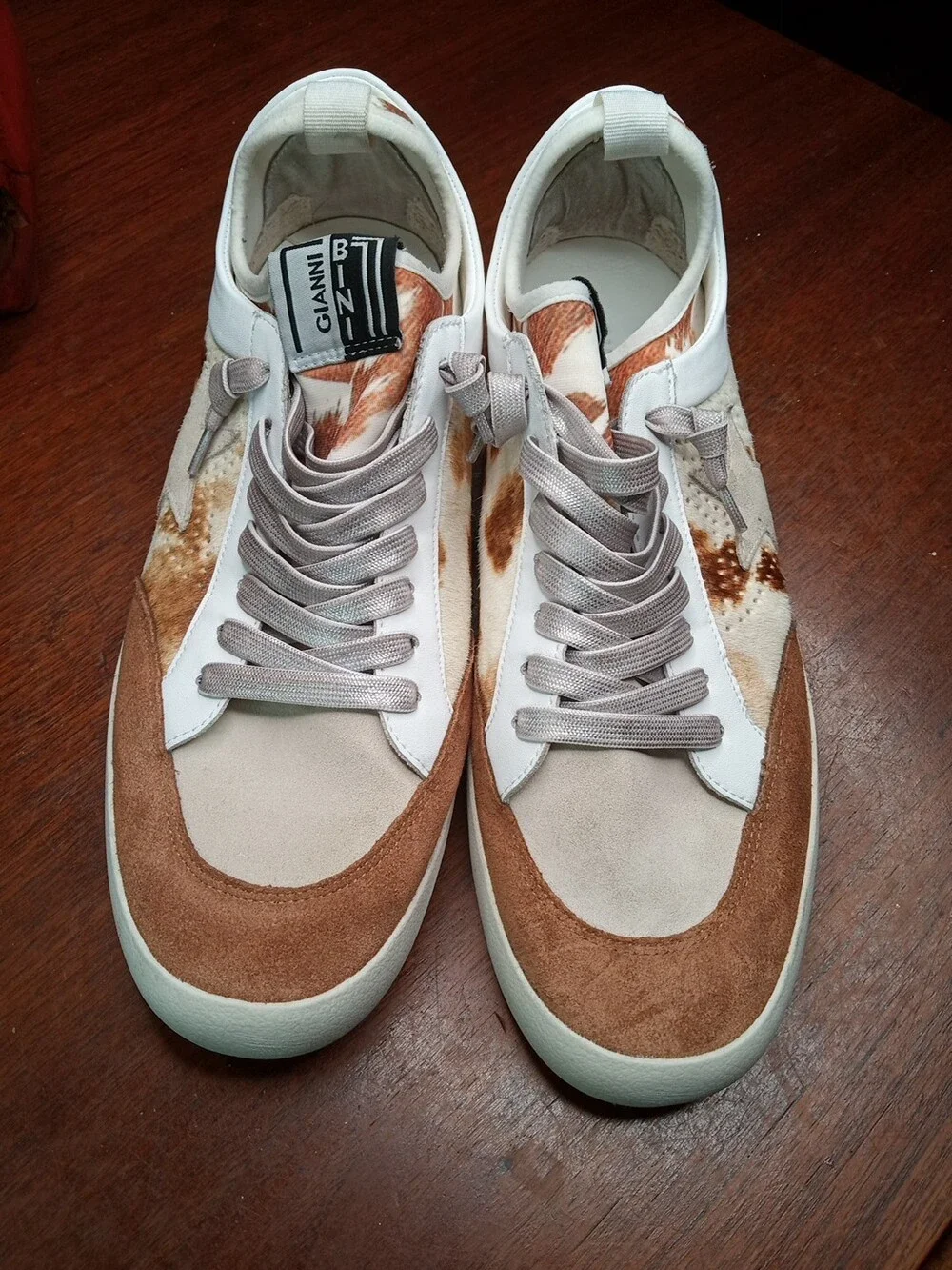 Gianni Bini Kaeko Star Sneakers Size 9.5 M Calf Hair Brown White Leather Shoe